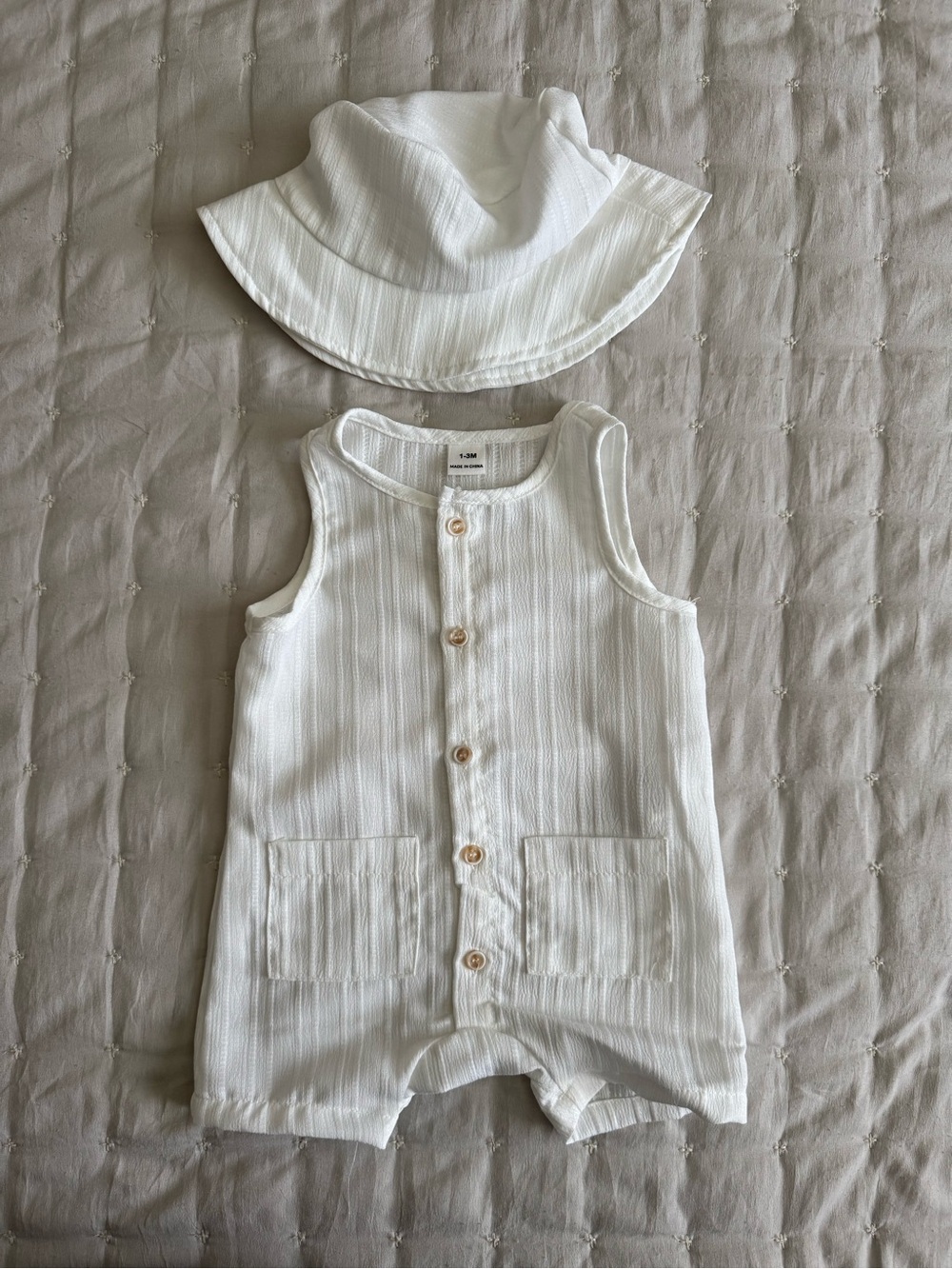 SHEIN Baby White Textured Romper & Sun Hat Set 1-3M NWOT